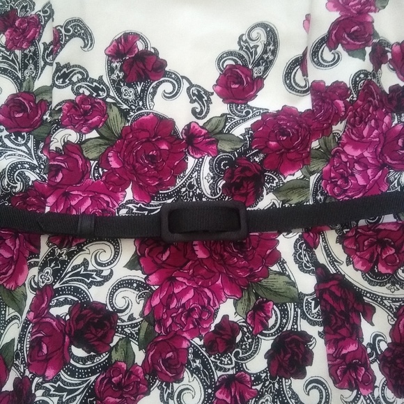 Floral pink roses belted sheath dress - Picture 5 of 7